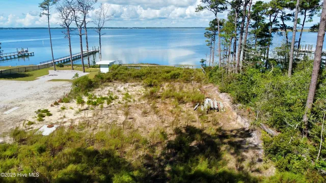 $325,000 | 980 Crow Hill Road, Beaufort, NC 28516