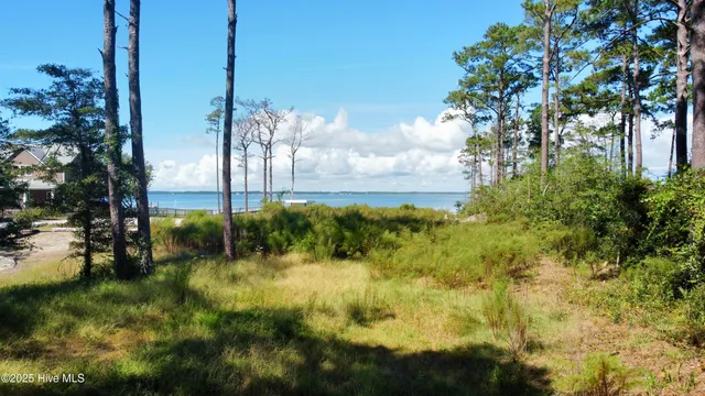 $325,000 | 980 Crow Hill Road, Beaufort, NC 28516