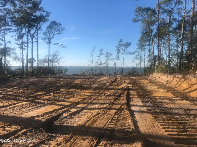 $325,000 | 980 Crow Hill Road, Beaufort, NC 28516