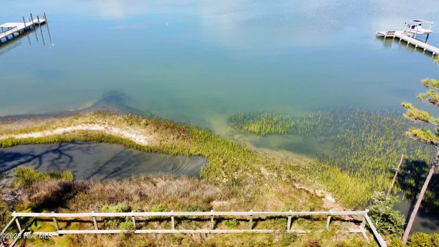 $325,000 | 980 Crow Hill Road, Beaufort, NC 28516