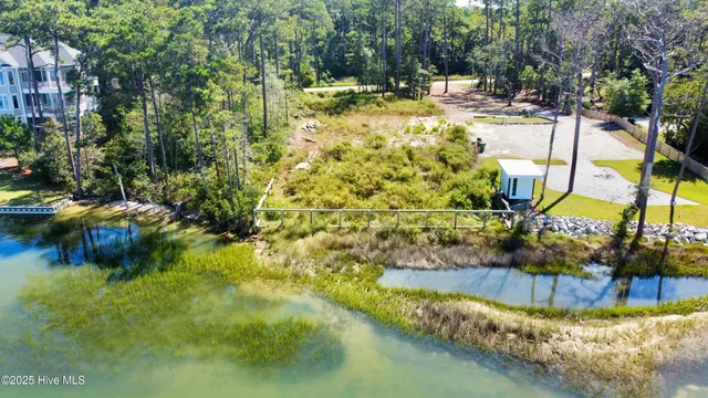 $325,000 | 980 Crow Hill Road, Beaufort, NC 28516