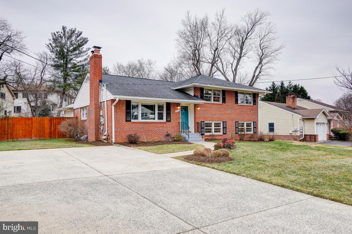 6503 Dryden Drive McLean, VA 22101 - Photo 2 of 34