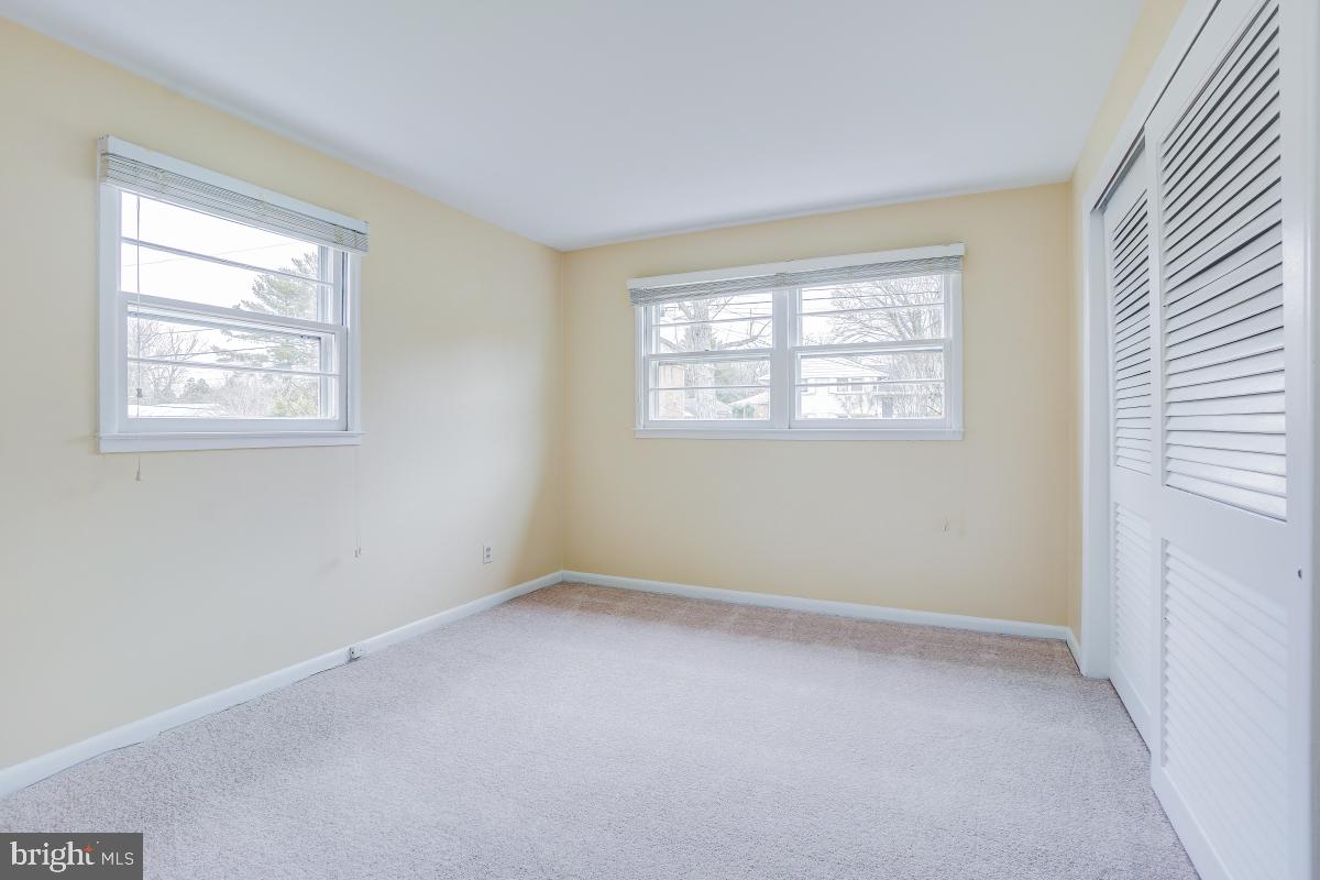 6503 Dryden Drive McLean, VA 22101 - Photo 24 of 34 an empty room with windows