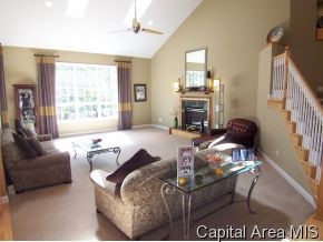 3 Oak Grove Drive Rochester, IL 62563 - Photo 4 of 12