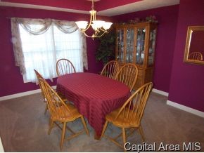 3 Oak Grove Drive Rochester, IL 62563 - Photo 6 of 12