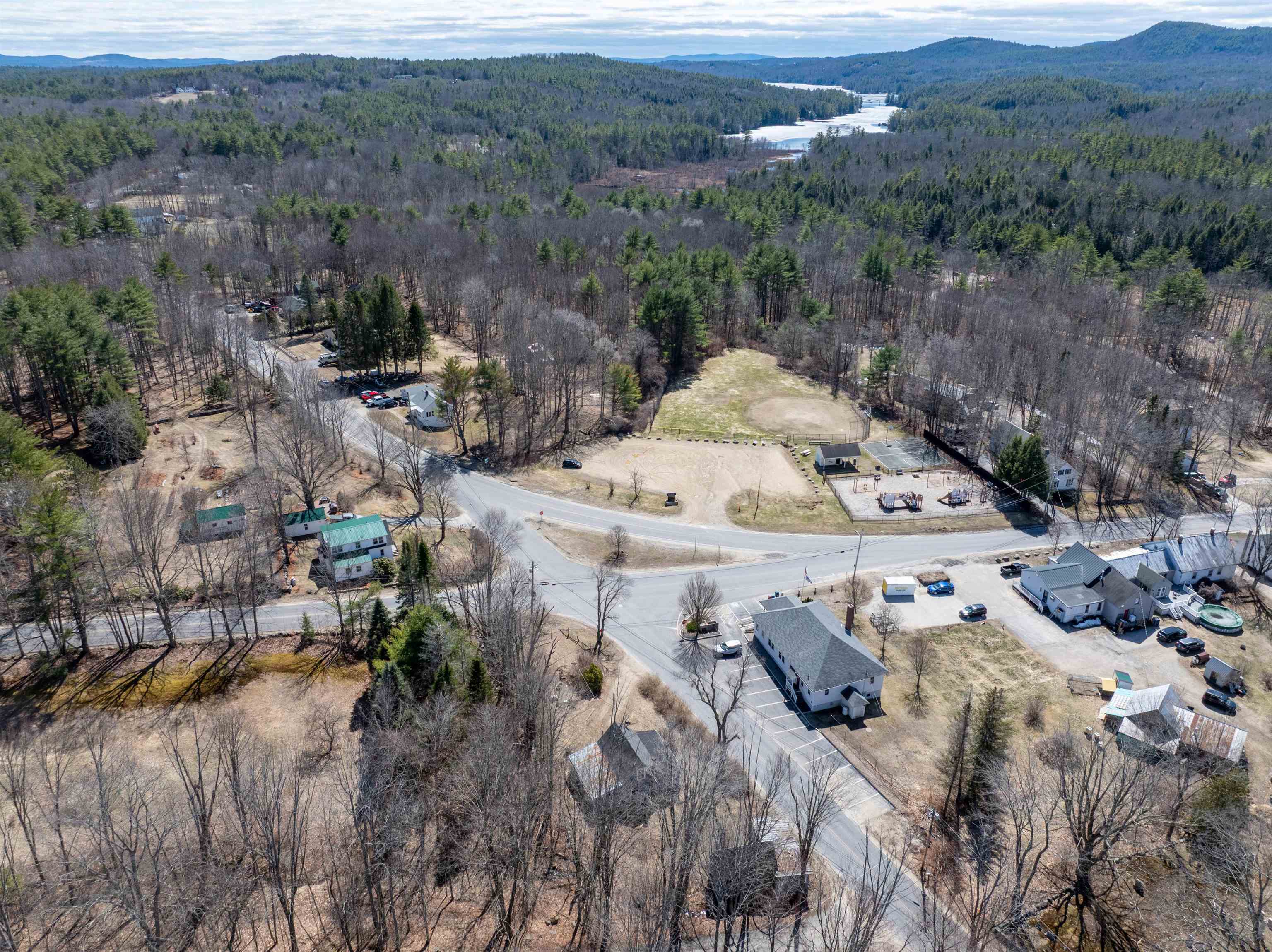 102 Corliss Hill Road Meredith, NH 03253 - Photo 3 of 12