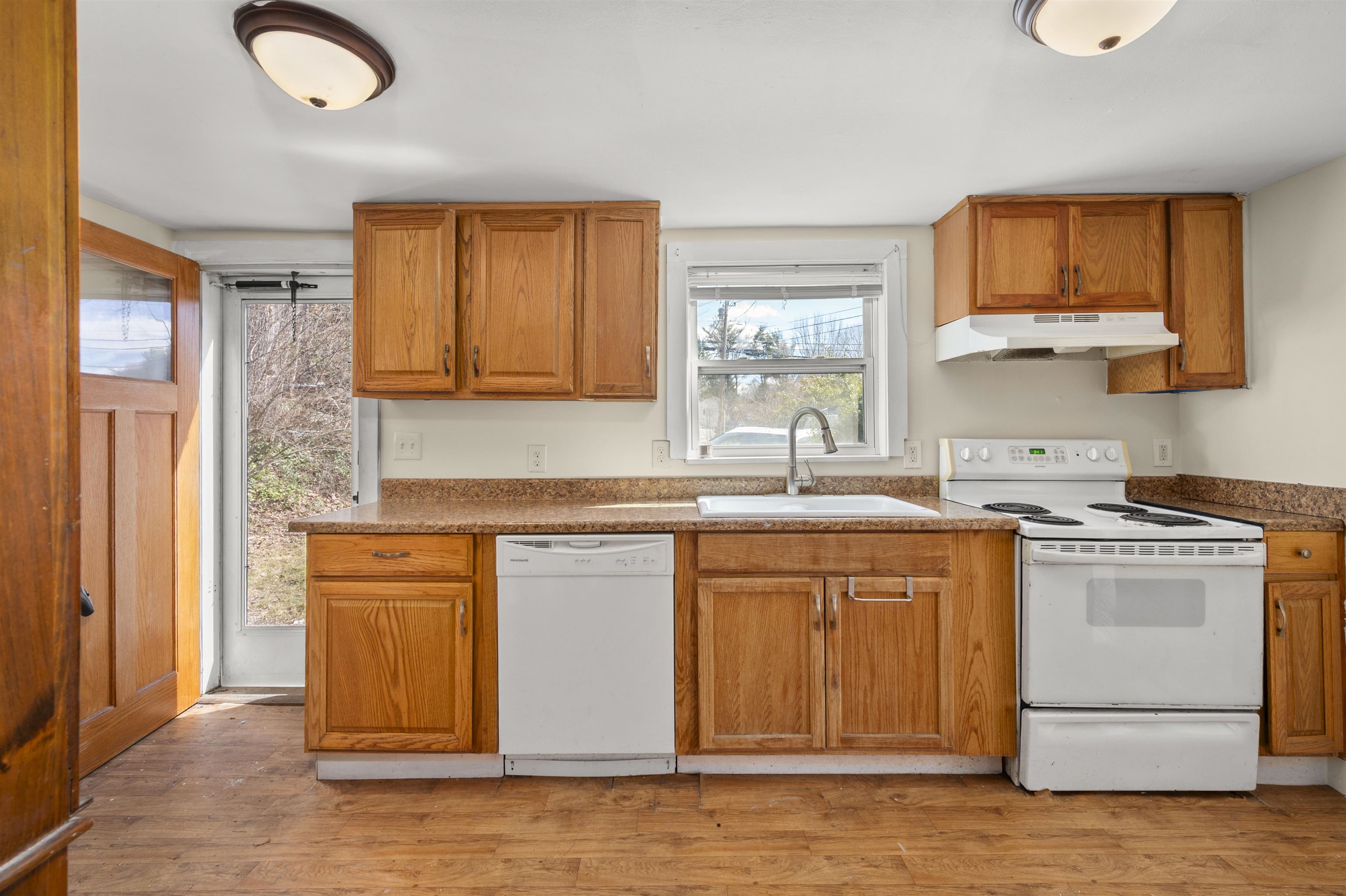 102 Corliss Hill Road Meredith, NH 03253 - Photo 5 of 40