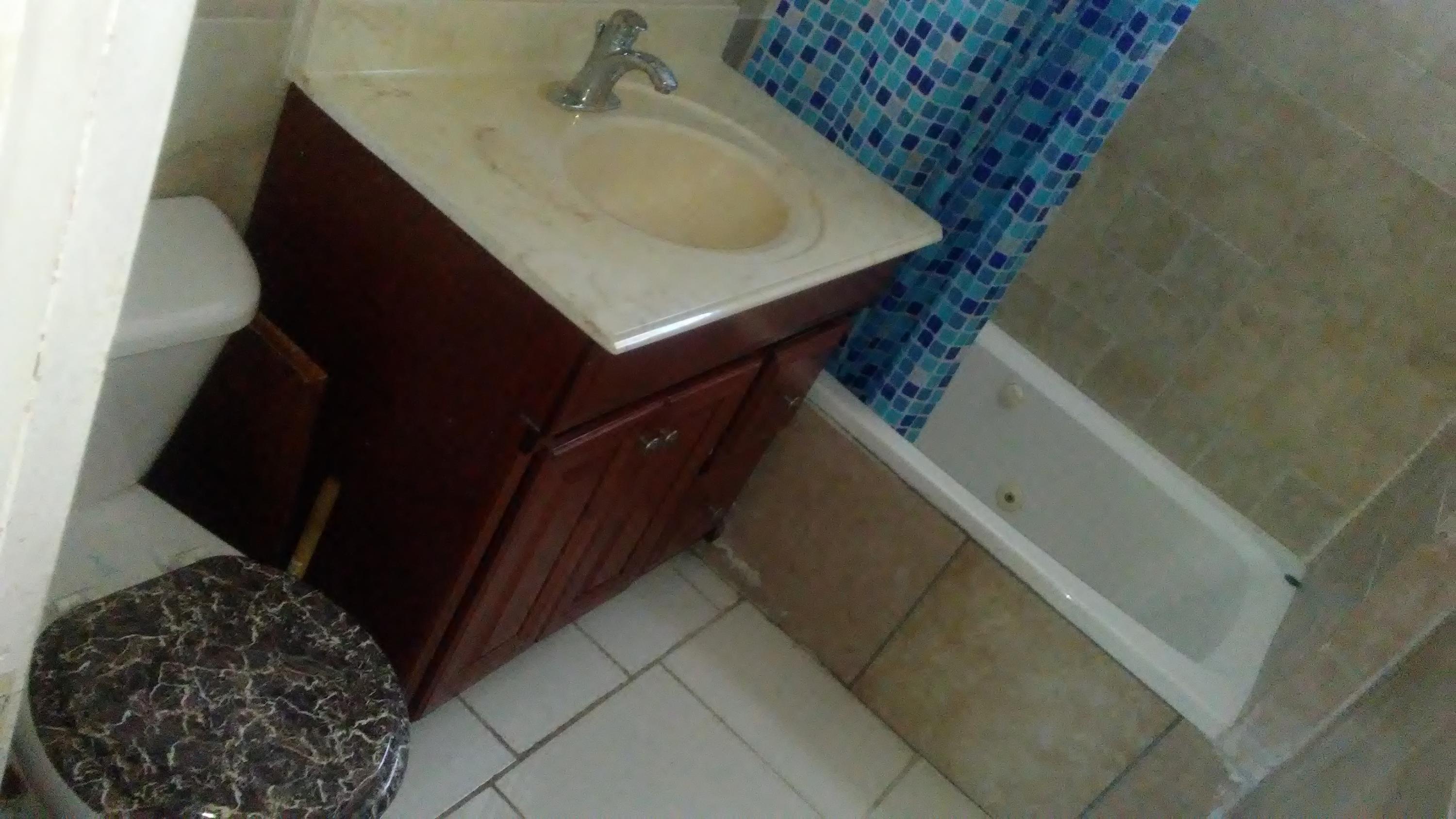152 West 27th Street Riviera Beach, FL 33404 - Photo 5 of 8 Bathroom