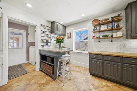 $399,000 | 2705 Woodcliff Court, College Station, TX 77845