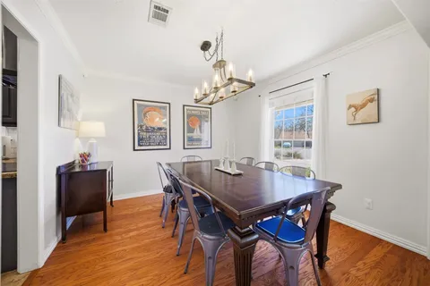 $399,000 | 2705 Woodcliff Court, College Station, TX 77845