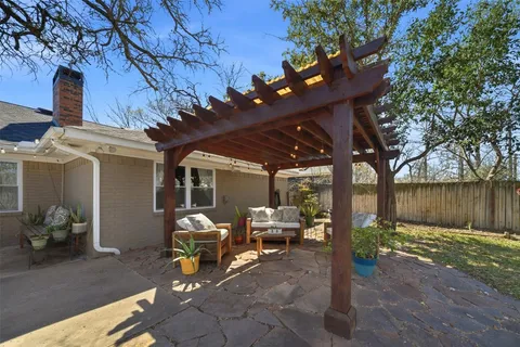 $399,000 | 2705 Woodcliff Court, College Station, TX 77845