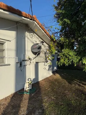 $2,950 | 3924 Hayes Street, Hollywood, FL 33021