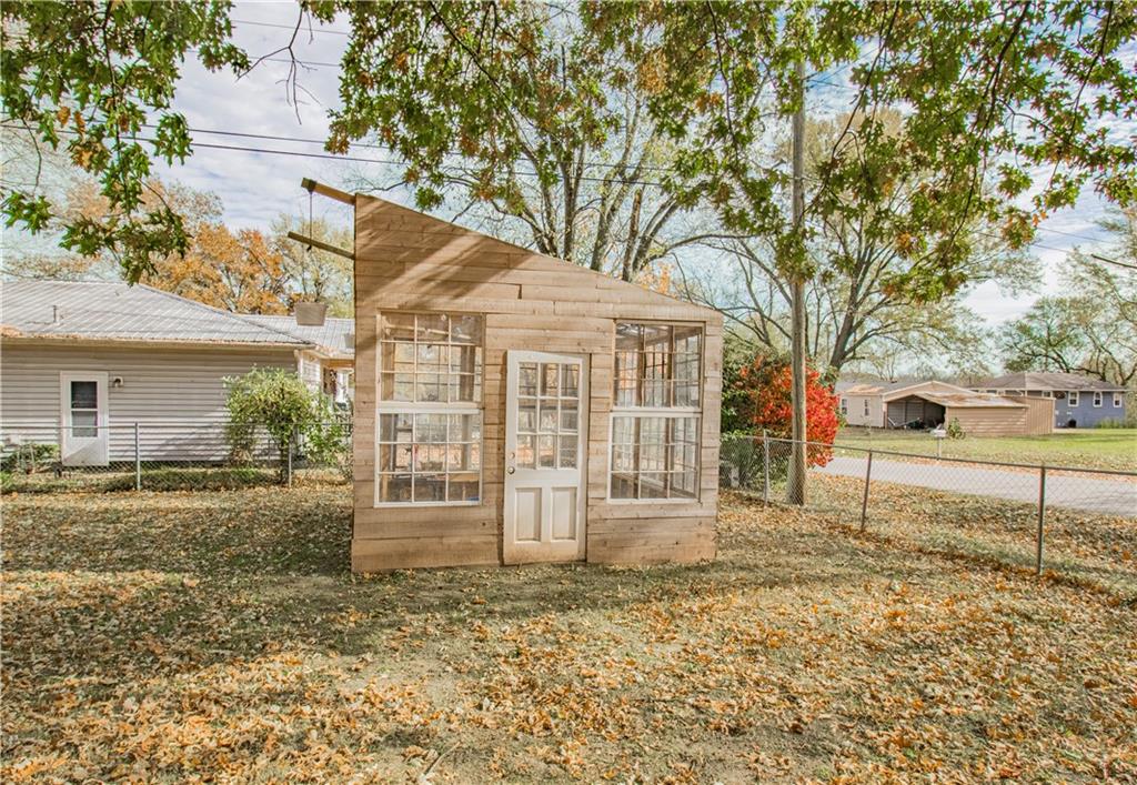 108 Elm Street Windsor, MO 65360 - Photo 21 of 26