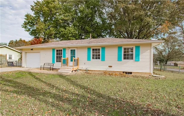 $195,000 | 108 Elm Street, Windsor, MO 65360