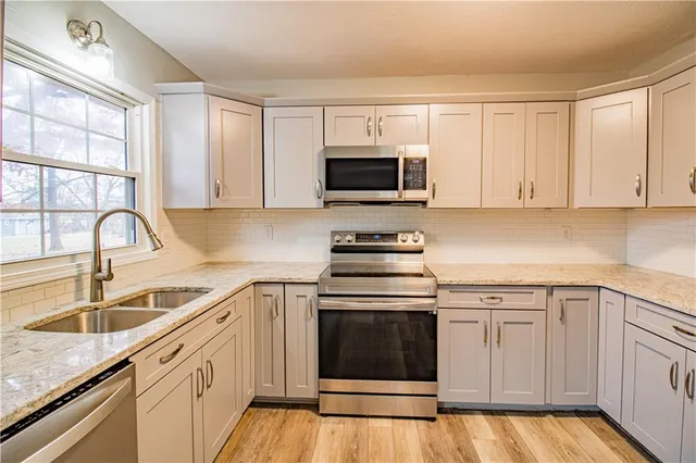 $195,000 | 108 Elm Street, Windsor, MO 65360