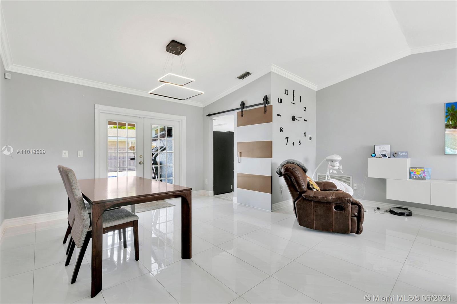 22696 Southwest 54th Avenue Boca Raton, FL 33433 - Photo 11 of 36