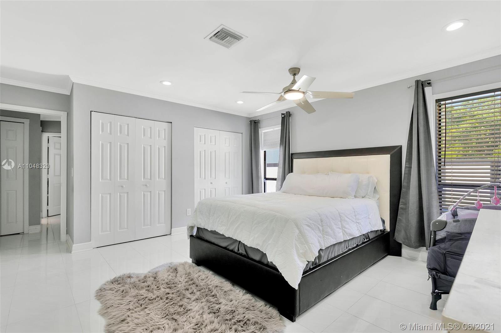 22696 Southwest 54th Avenue Boca Raton, FL 33433 - Photo 13 of 36
