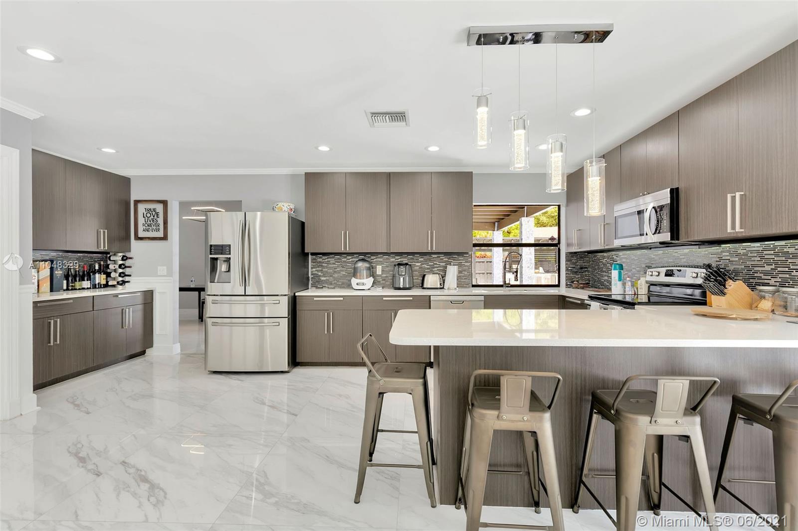 22696 Southwest 54th Avenue Boca Raton, FL 33433 - Photo 6 of 36