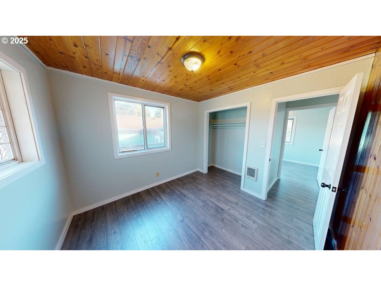 94273 Leith Road Gold Beach, OR 97444 - Photo 11 of 20 a open kitchen view with hardwood floor and window