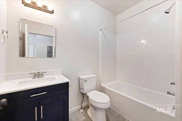 $1,650 | 202 Main Street, Council, ID 83612