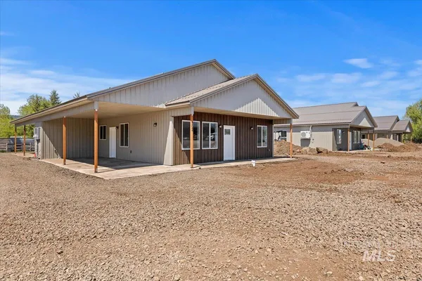 $1,650 | 202 Main Street, Council, ID 83612