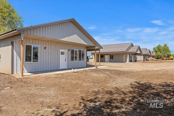 $1,650 | 202 Main Street, Council, ID 83612