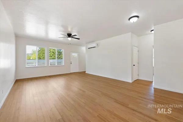 $1,650 | 202 Main Street, Council, ID 83612