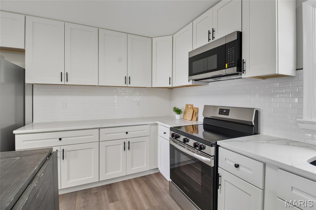 2995 Point Drive St. Louis, MO 63129 - Photo 19 of 36