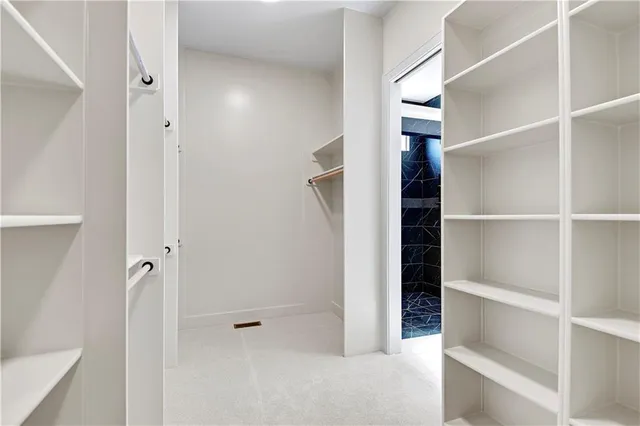 $796,625 | 22093 West 94th Terrace, Lenexa, KS 66220