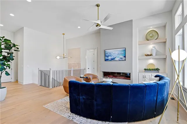 $796,625 | 22093 West 94th Terrace, Lenexa, KS 66220