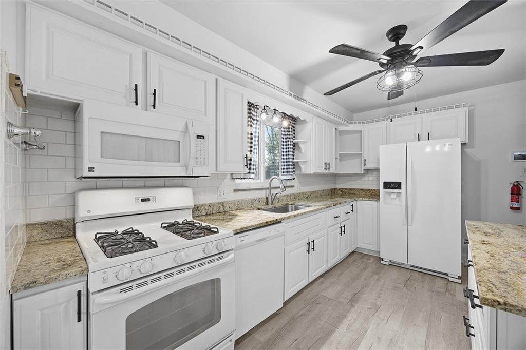 339 Westbrook Drive Butler, PA 16001 - Photo 14 of 40