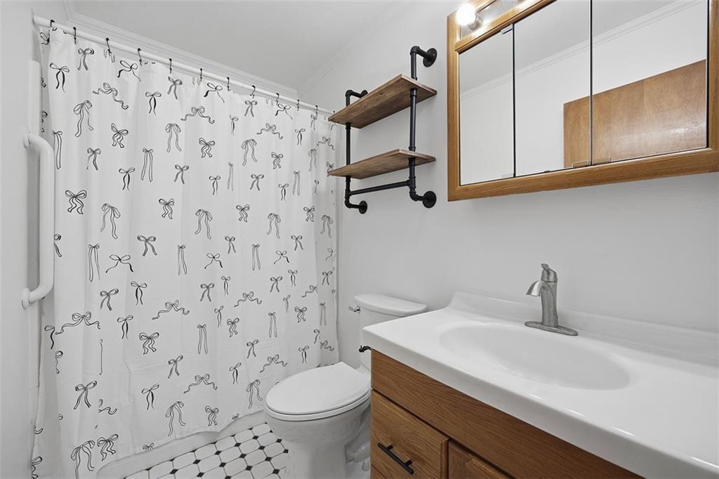 339 Westbrook Drive Butler, PA 16001 - Photo 17 of 40