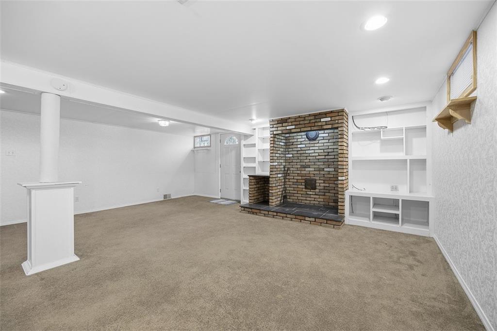 339 Westbrook Drive Butler, PA 16001 - Photo 24 of 40