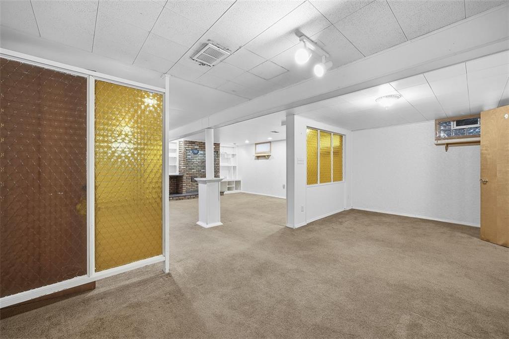 339 Westbrook Drive Butler, PA 16001 - Photo 26 of 40