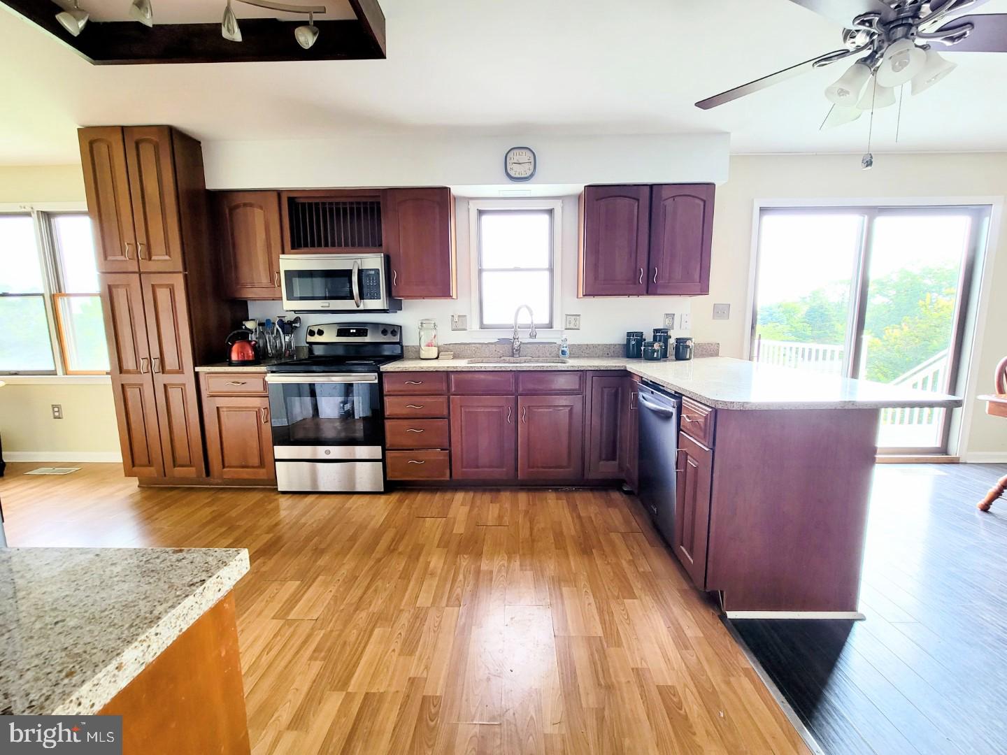 141 Fox Road Palmyra, PA 17078 - Photo 12 of 26 Gallery Image 12