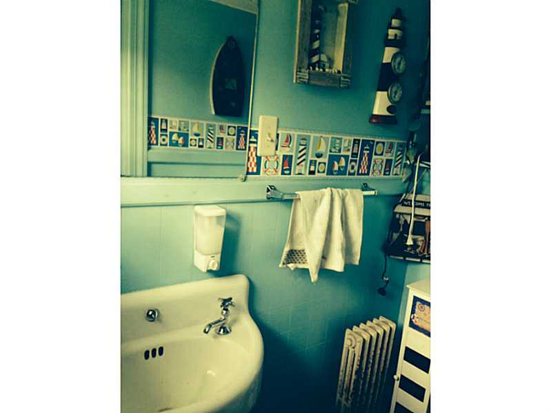 246 Rocky Hill Road Scituate, RI 02857 - Photo 5 of 8 Bathroom.