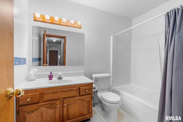 $339,900 | 1115 Willowbrook Lane, Springfield, IL 62711