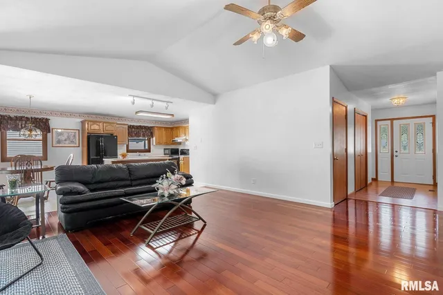 $339,900 | 1115 Willowbrook Lane, Springfield, IL 62711