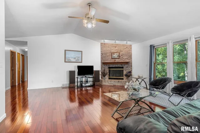 $339,900 | 1115 Willowbrook Lane, Springfield, IL 62711