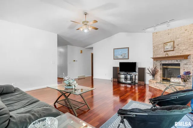 $339,900 | 1115 Willowbrook Lane, Springfield, IL 62711