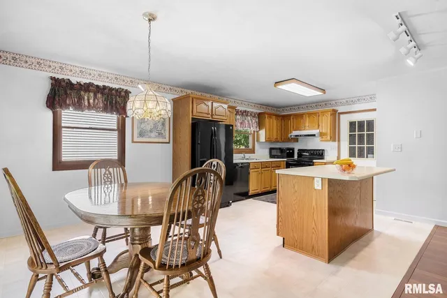 $339,900 | 1115 Willowbrook Lane, Springfield, IL 62711