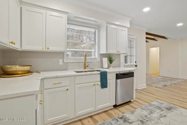 $215,000 | 1218 Springdale Drive, Jackson, MS 39211