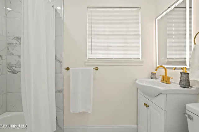 $215,000 | 1218 Springdale Drive, Jackson, MS 39211