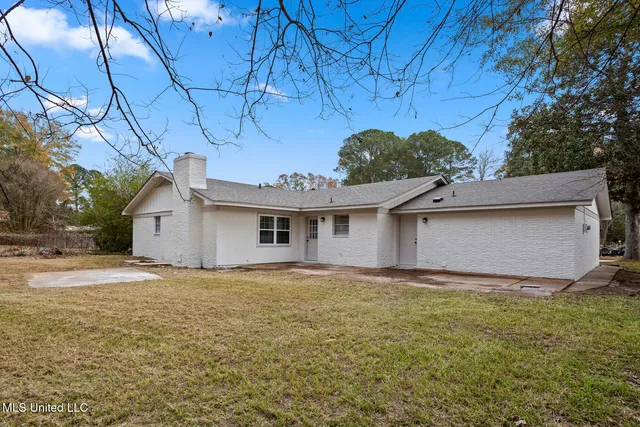 $215,000 | 1218 Springdale Drive, Jackson, MS 39211
