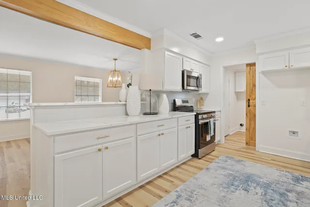 $215,000 | 1218 Springdale Drive, Jackson, MS 39211