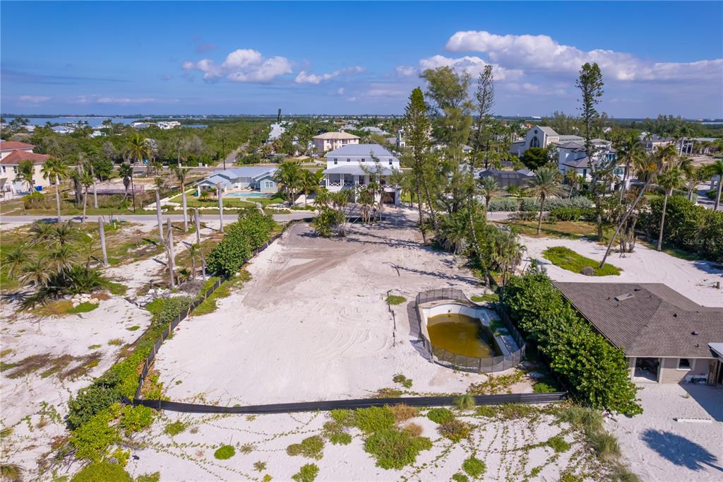 6429 Gulfside Road Longboat Key, FL 34228 - Photo 9 of 20 a view of a city