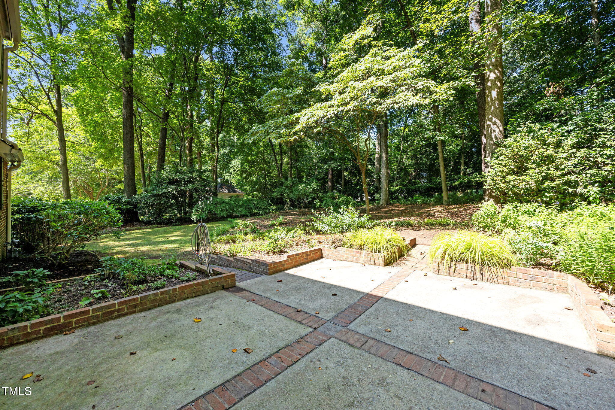 6925 Valley Lake Drive Raleigh, NC 27612 - Photo 4 of 51 8-web-or-mls-IMG_2573