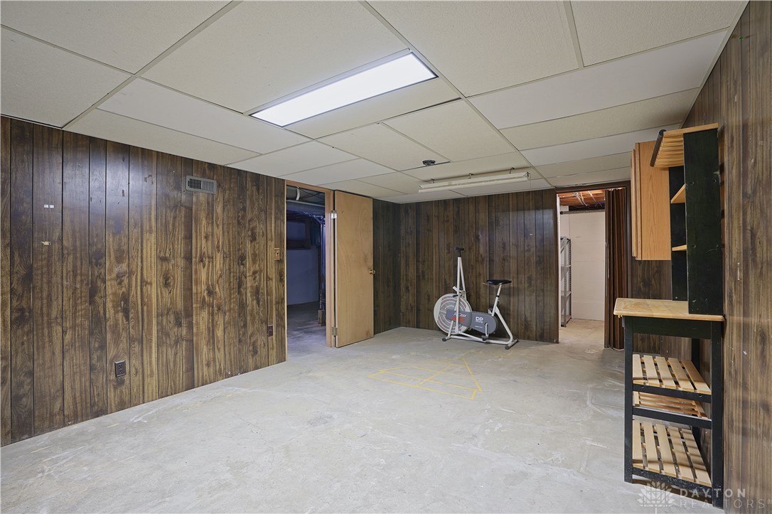 225 Spinning Road Dayton, OH 45431 - Photo 33 of 43 Gallery Image 33