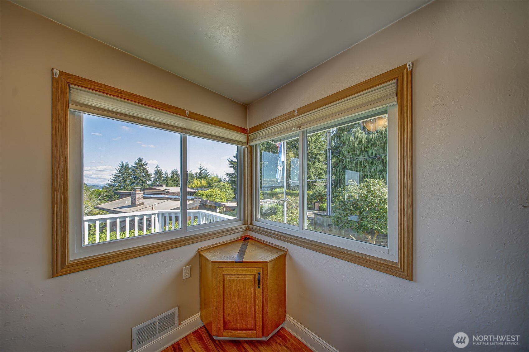 6404 North 5 Views Road Tacoma, WA 98407 - Photo 10 of 40