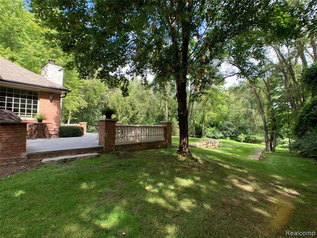 30246 Inkster Road Franklin, MI 48025 - Photo 15 of 53